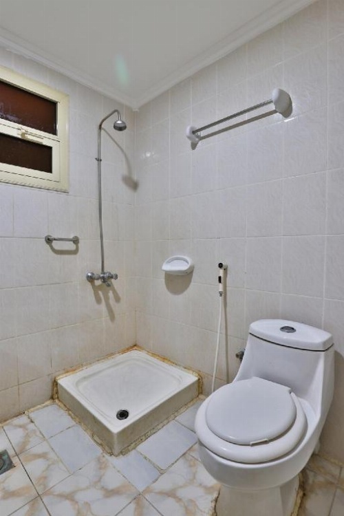 OYO 429 Hamsat Taiba Hotel image 18